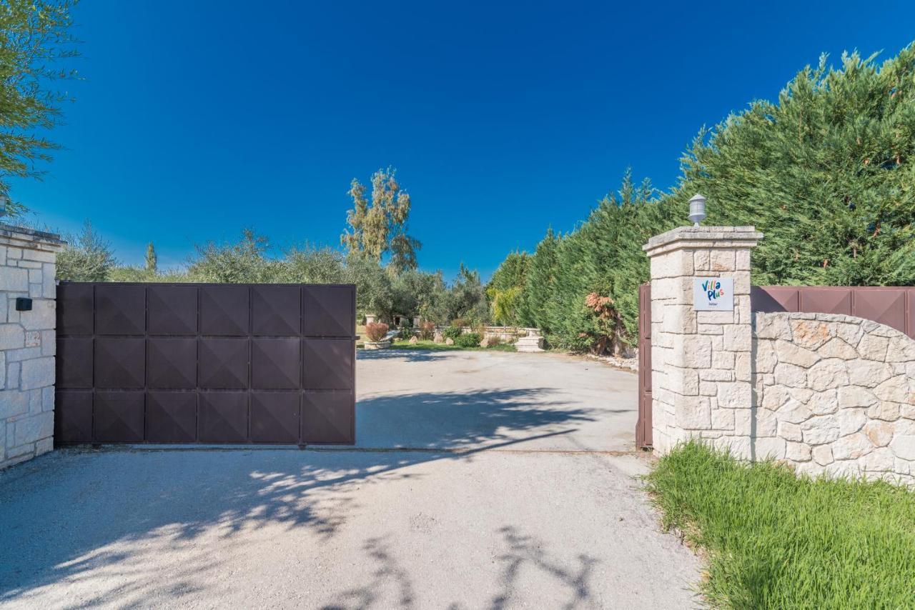 Astarte Villas - Istar Villa With Tennis Court Makhairádhon Exterior foto