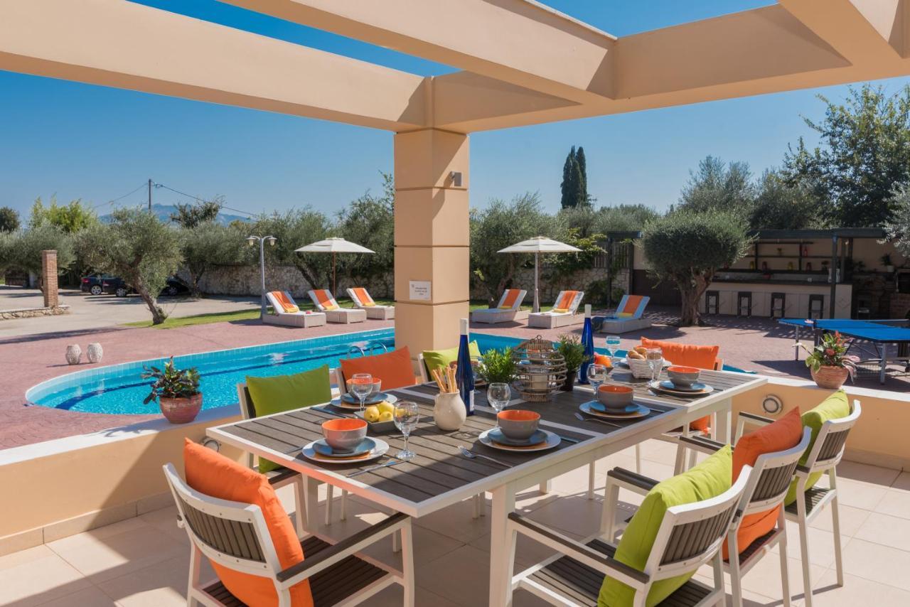 Astarte Villas - Istar Villa With Tennis Court Makhairádhon Exterior foto